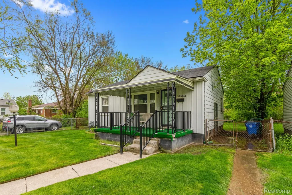 26631 New York Street Inkster City MI 48141