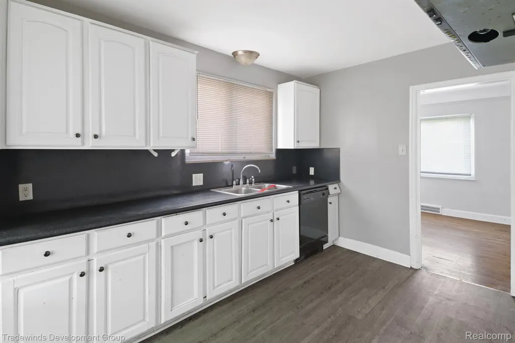 14643 Penrod Street Detroit City MI 48223