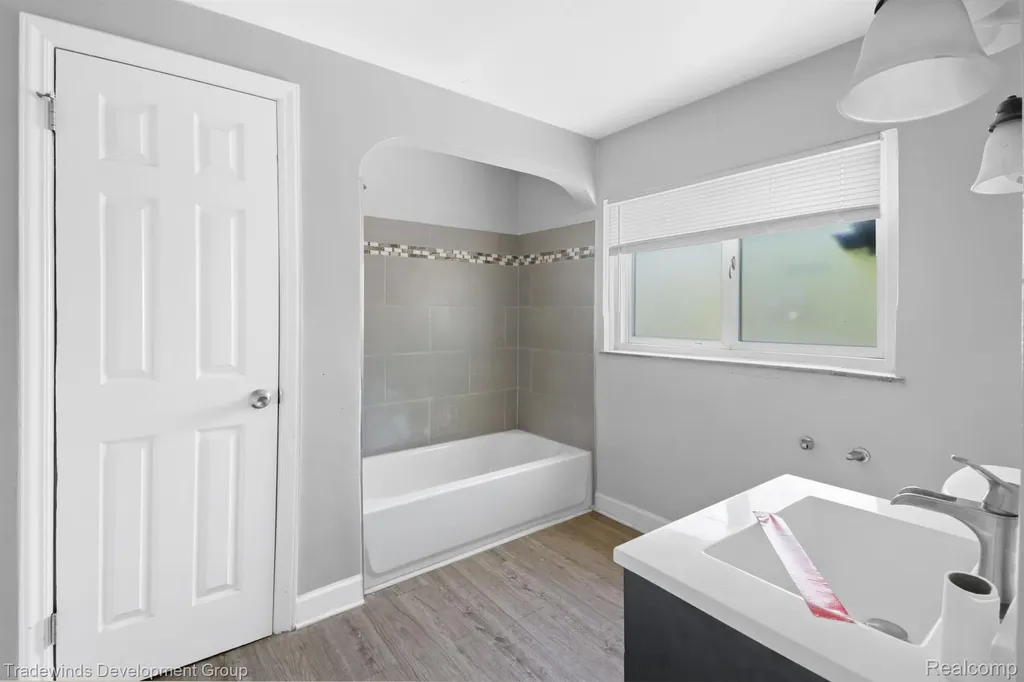 14643 Penrod Street Detroit City MI 48223