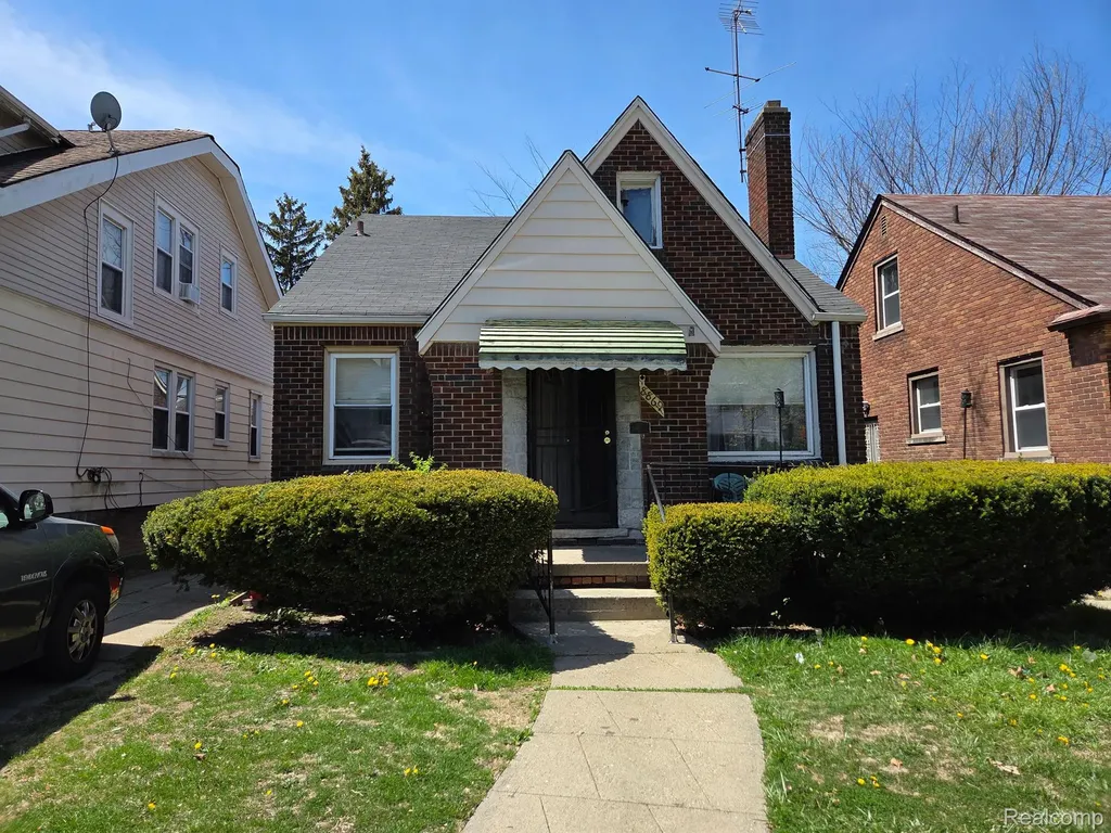 8869 Manor Street Detroit City MI 48204