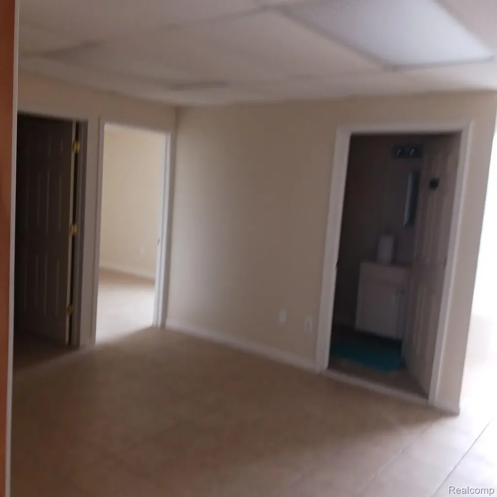 15921 W Eight Mile Road Detroit City MI 48235