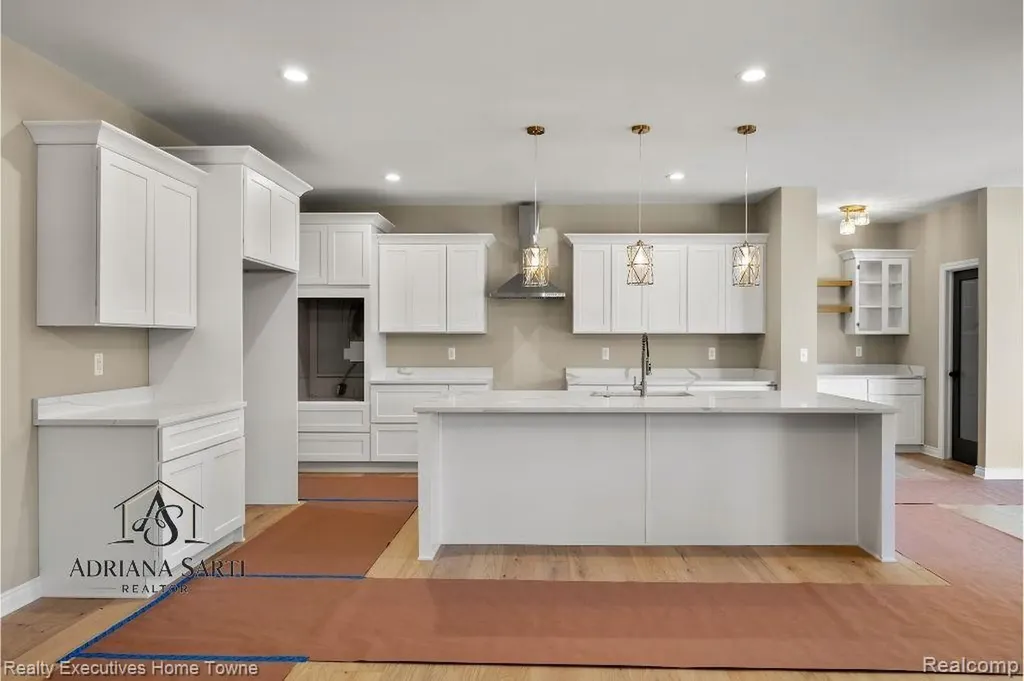 11812 Encore Drive Shelby Charter Township MI 48315