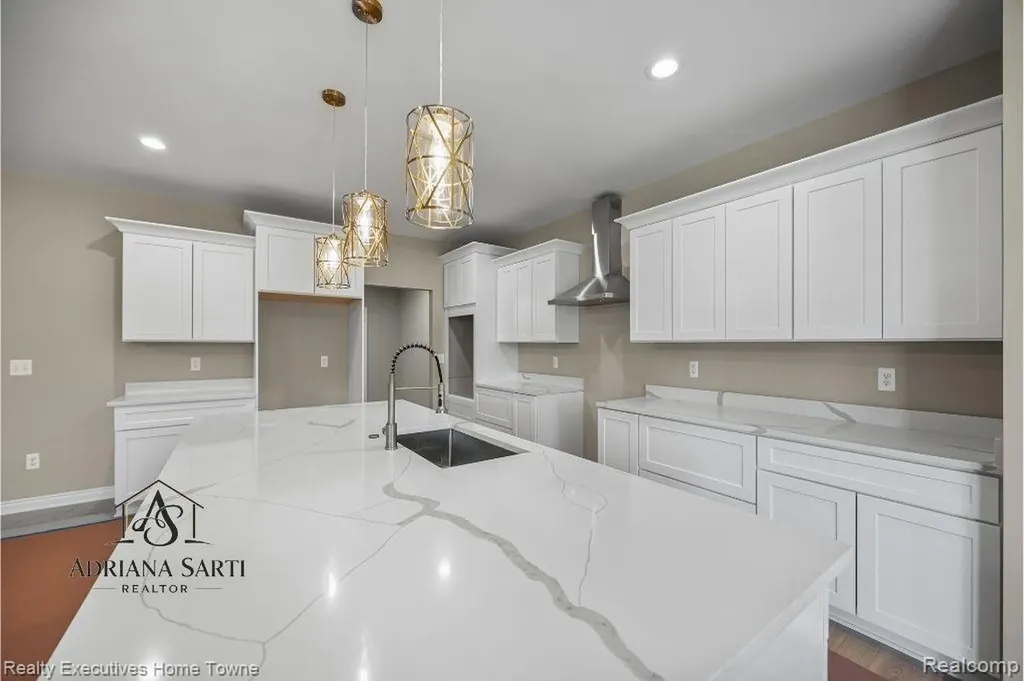 11812 Encore Drive Shelby Charter Township MI 48315