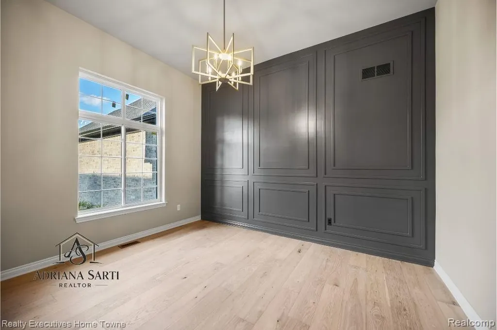 11812 Encore Drive Shelby Charter Township MI 48315