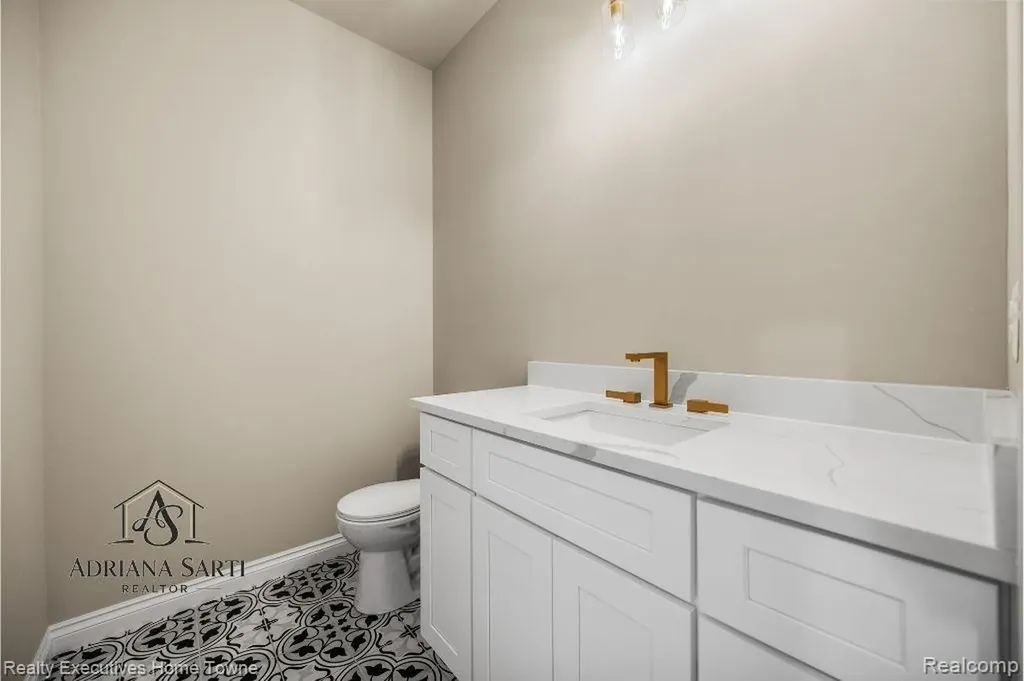 11812 Encore Drive Shelby Charter Township MI 48315
