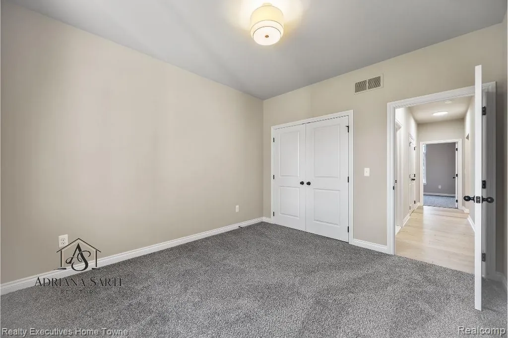 11812 Encore Drive Shelby Charter Township MI 48315