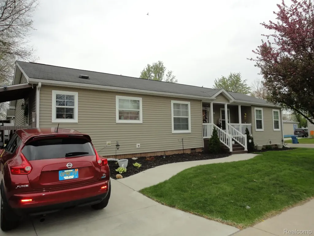 506 Missouri River Adrian City MI 49221
