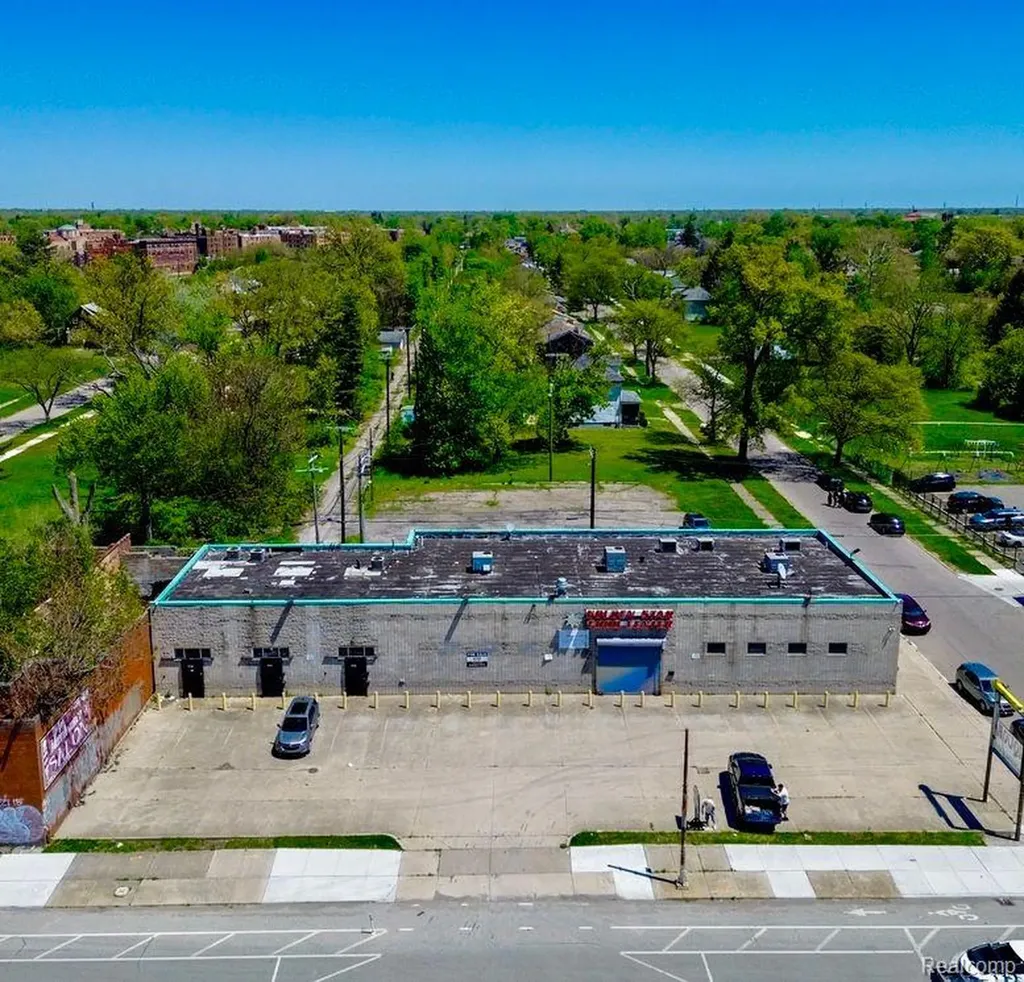 16600 Hamilton Avenue Highland Park City MI 48203
