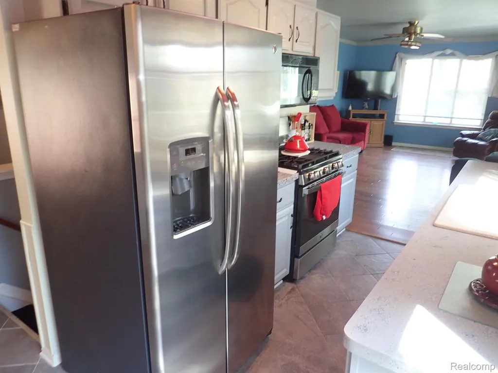 46980 Country Lane Macomb Township MI 48044
