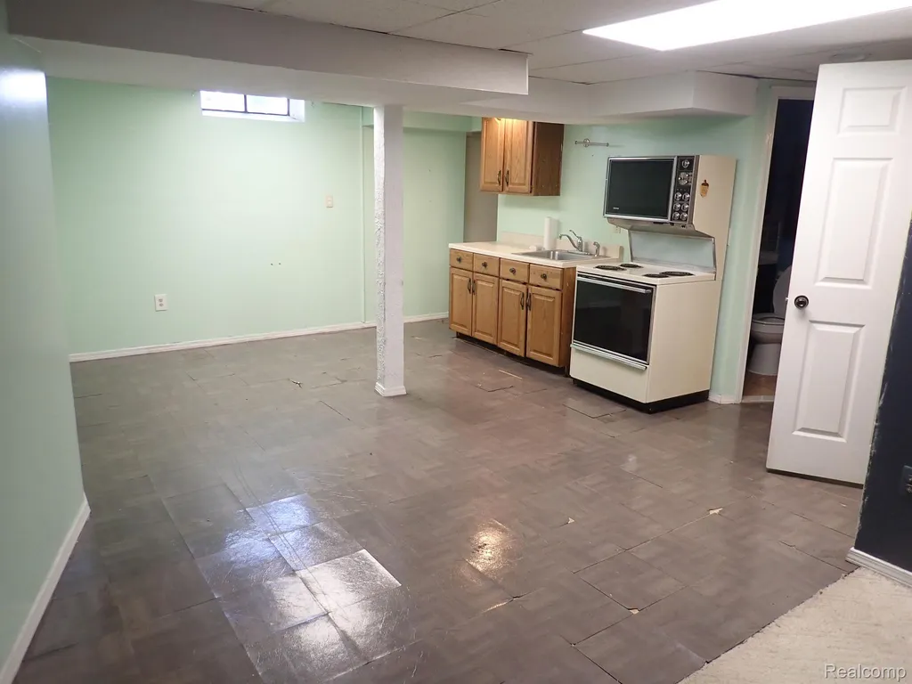 46980 Country Lane Macomb Township MI 48044
