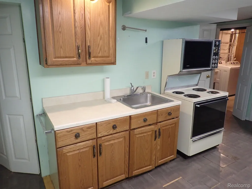 46980 Country Lane Macomb Township MI 48044