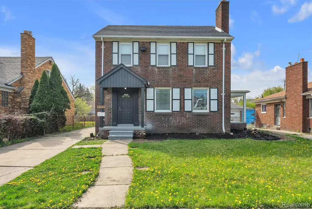 8790 E Outer Drive Detroit City MI 48213