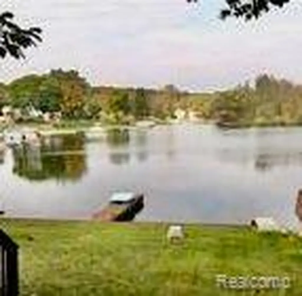 10418 King Road Springfield Charter Township MI 48350