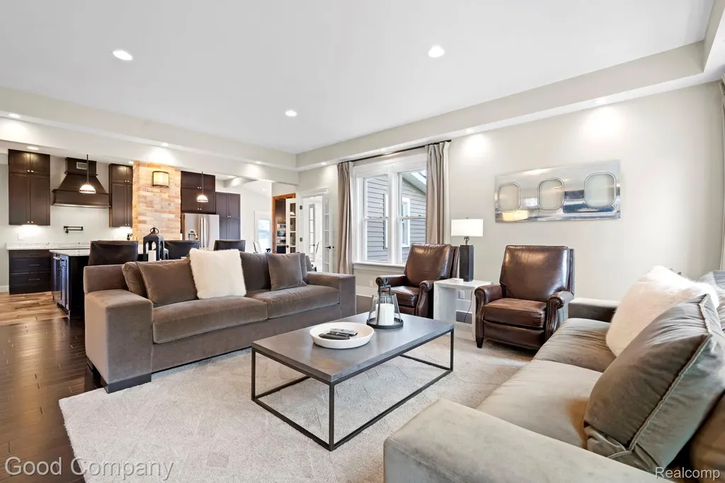 612 N Lakeshore Drive Ludington City MI 49431