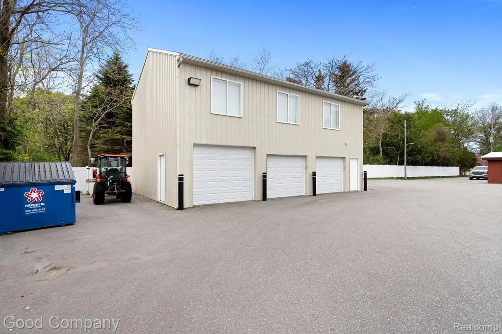 612 N Lakeshore Drive Ludington City MI 49431