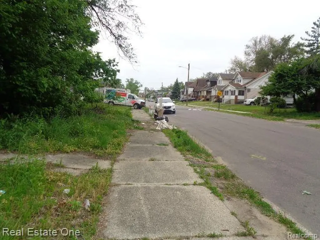 14876 Wisconsin Street Detroit City MI 48238