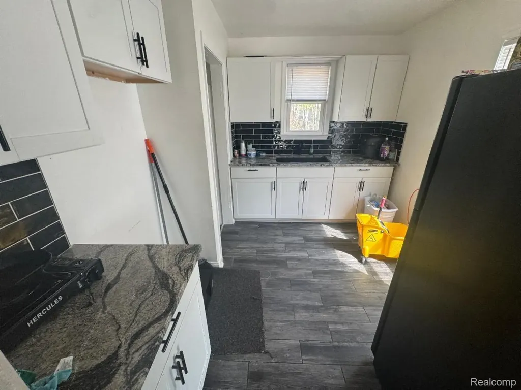 19308 Glastonbury Road Detroit City MI 48219