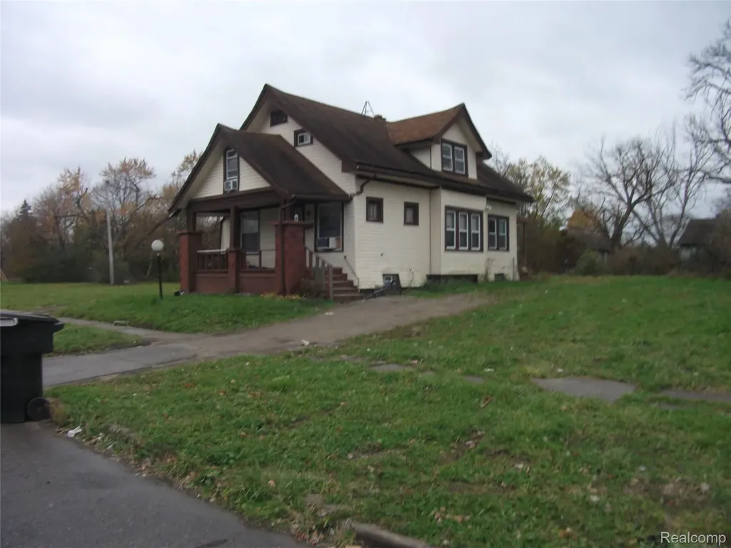 15017 Wildemere Street Detroit City MI 48238