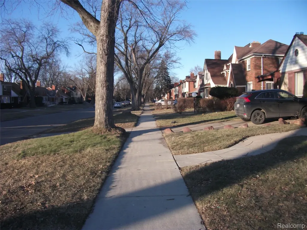 15017 Wildemere Street Detroit City MI 48238