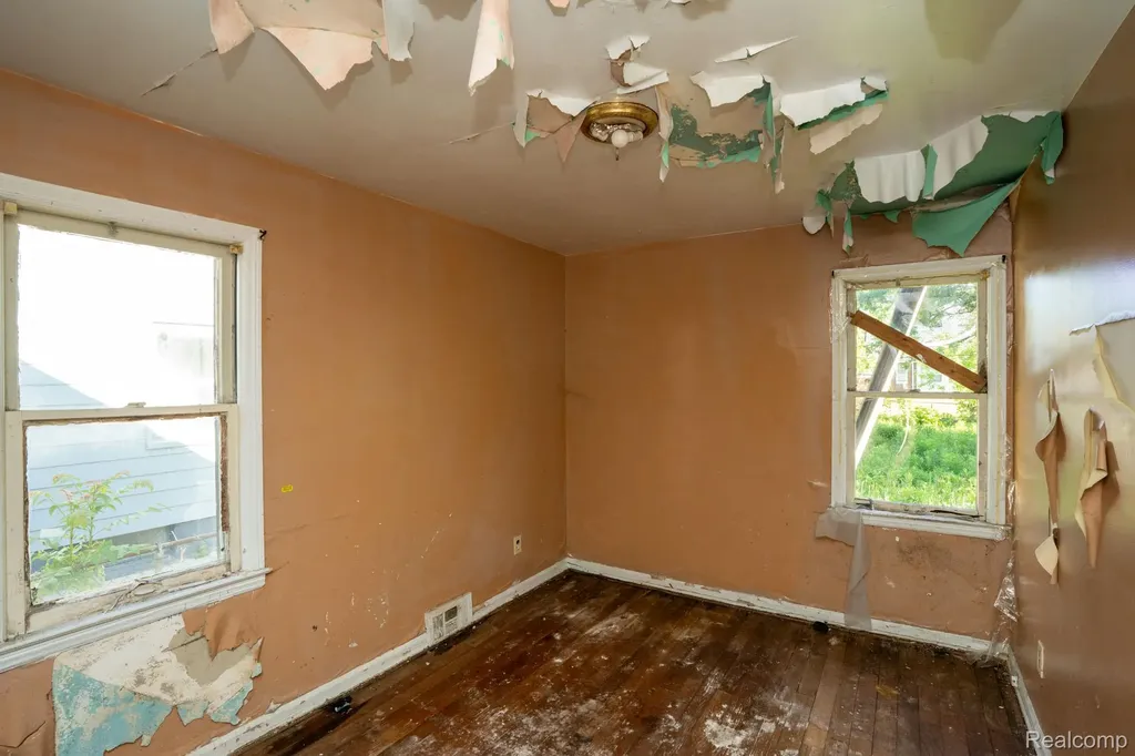 15693 Liberal Street Detroit City MI 48205