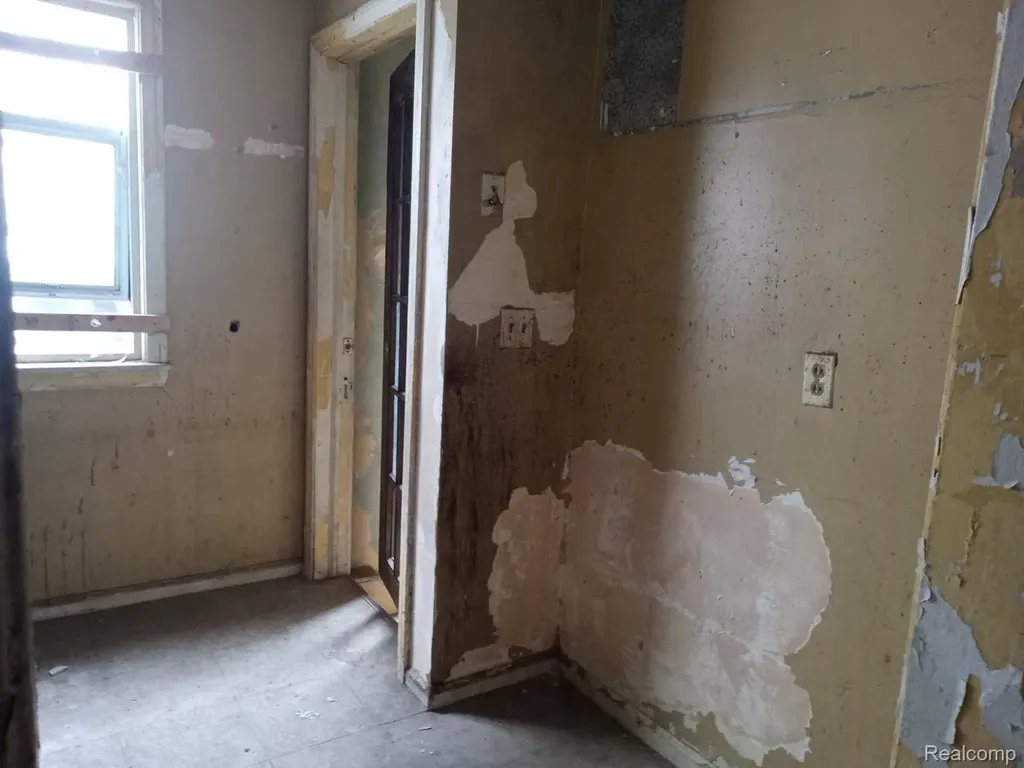 7764 American Street Detroit City MI 48210