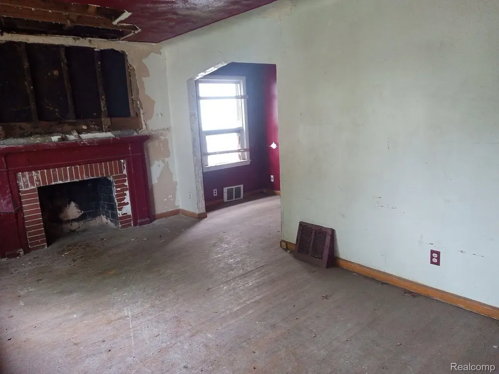 7764 American Street Detroit City MI 48210