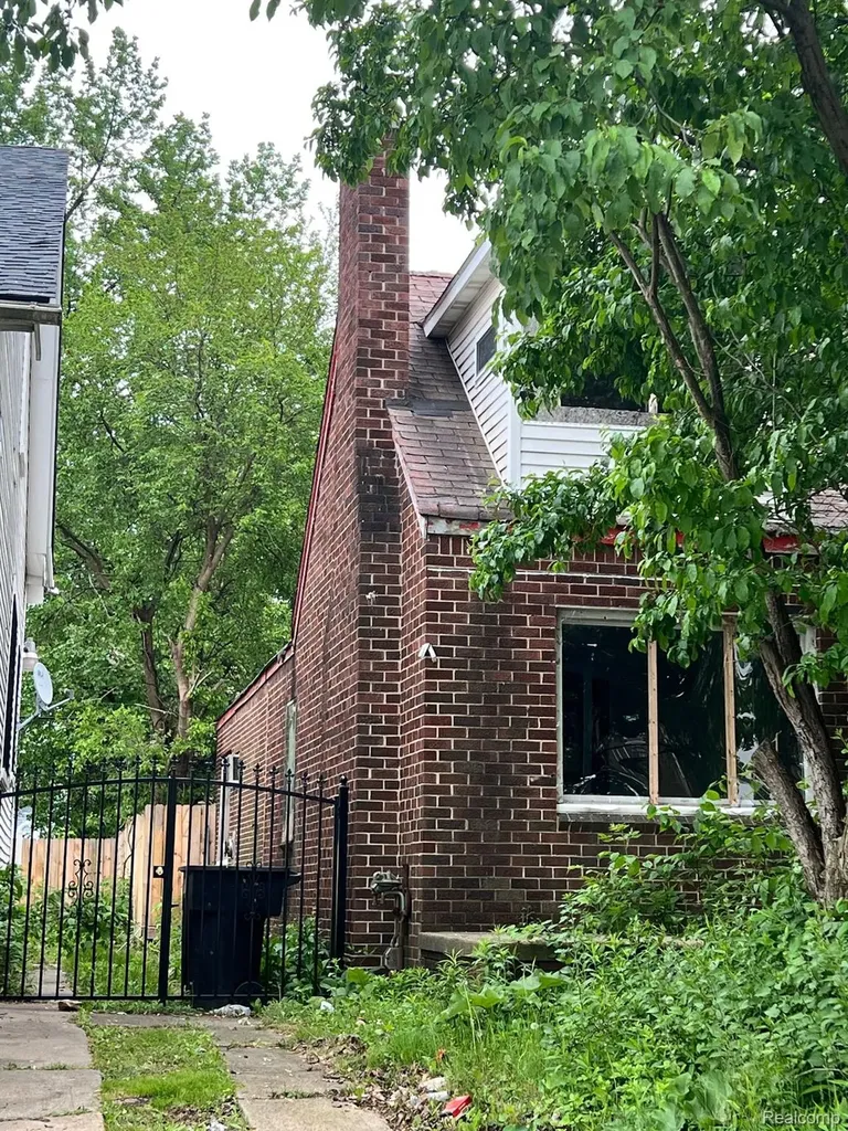 7764 American Street Detroit City MI 48210