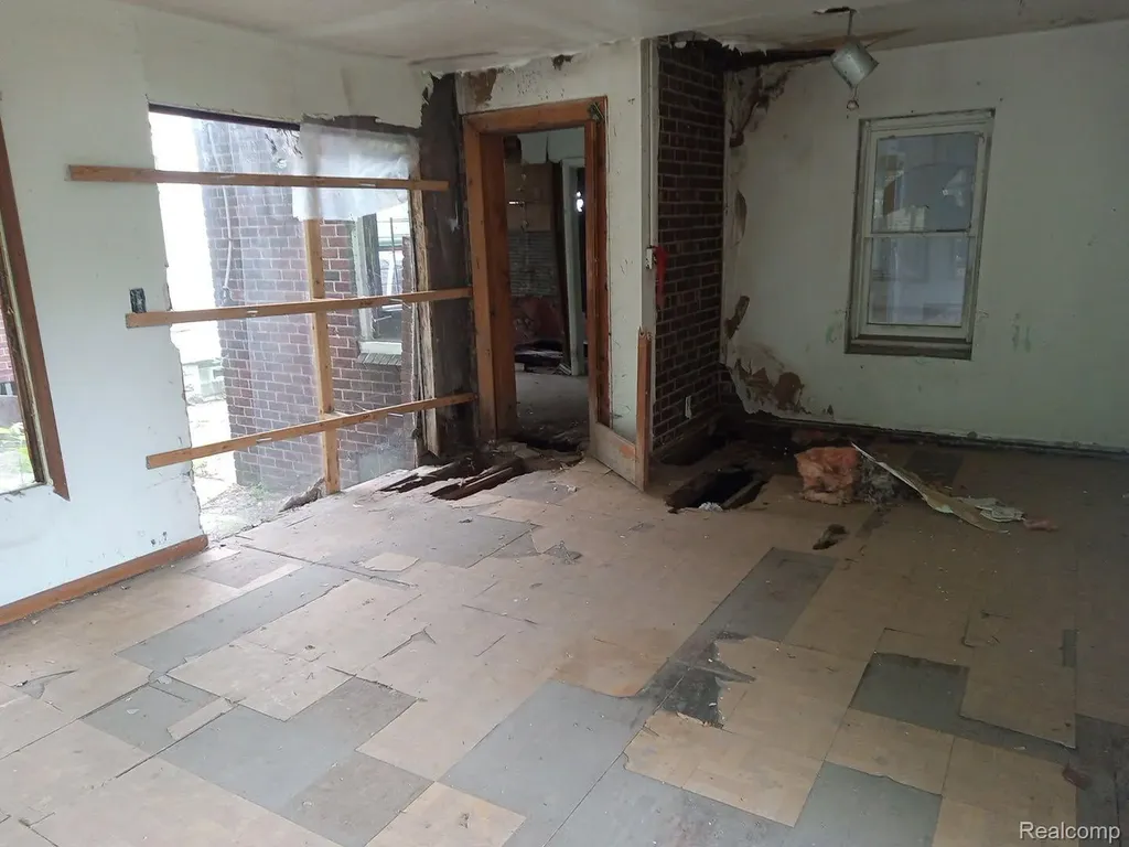 7764 American Street Detroit City MI 48210
