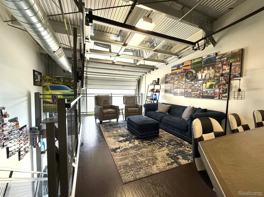 50 Pit Lane Pontiac City MI 48341