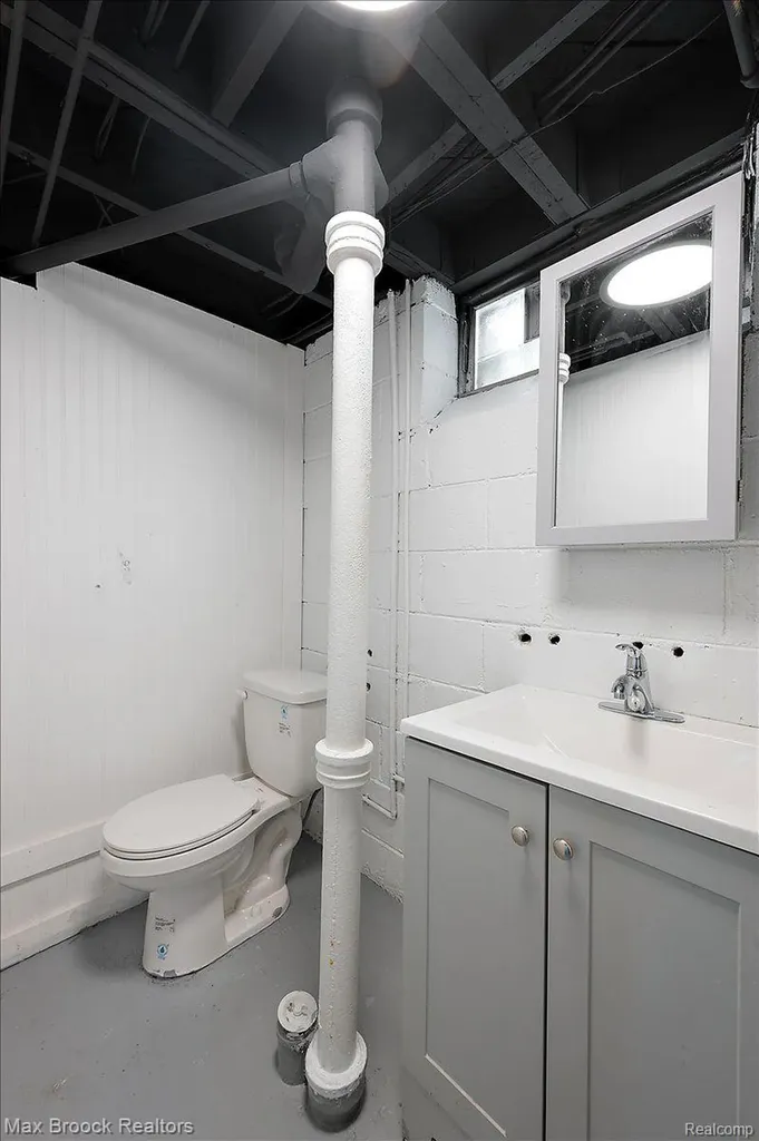 21392 Bethlawn Boulevard Royal Oak Charter Township MI 48220