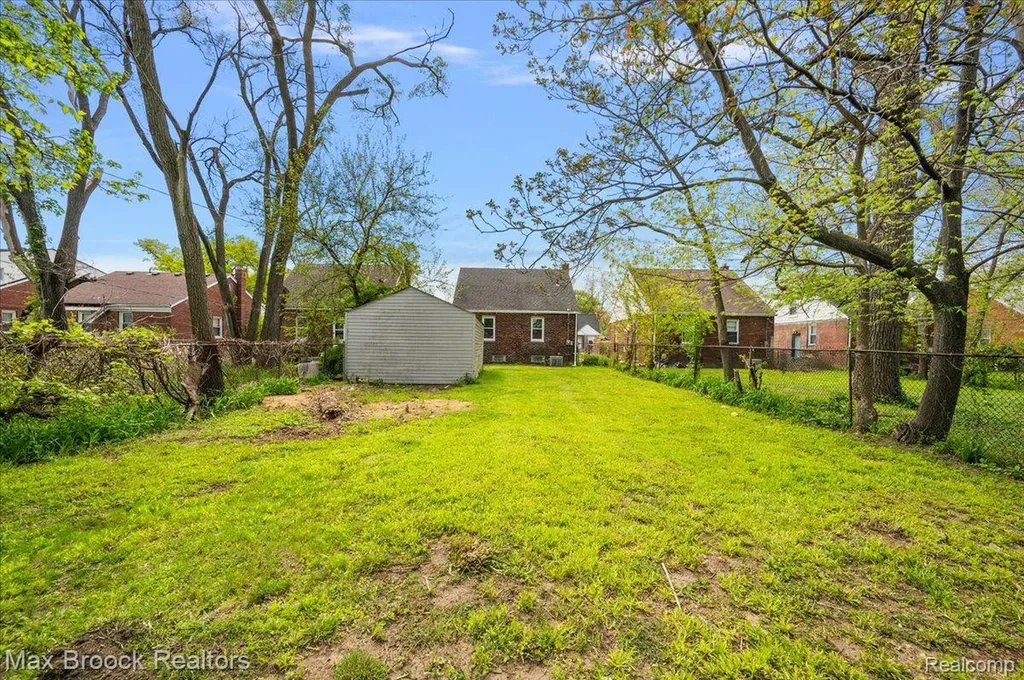 21392 Bethlawn Boulevard Royal Oak Charter Township MI 48220