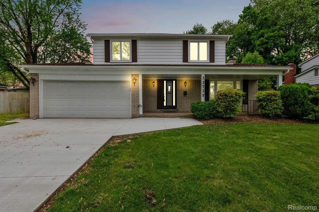 33735 Kennedy Drive Sterling Heights City MI 48310
