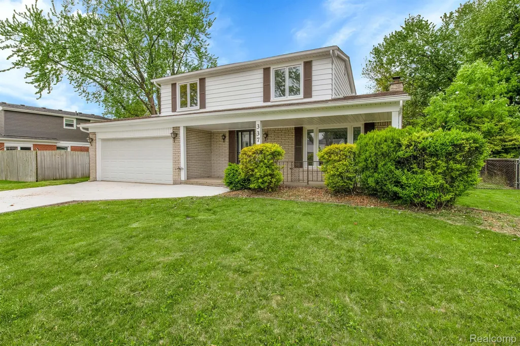 33735 Kennedy Drive Sterling Heights City MI 48310