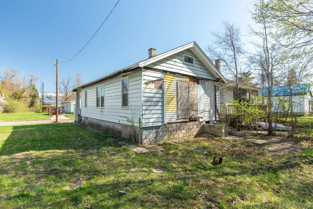 975 Fernhill Street Detroit City MI 48203