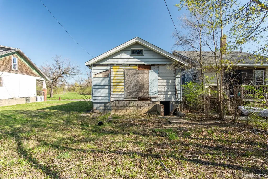 975 Fernhill Street Detroit City MI 48203