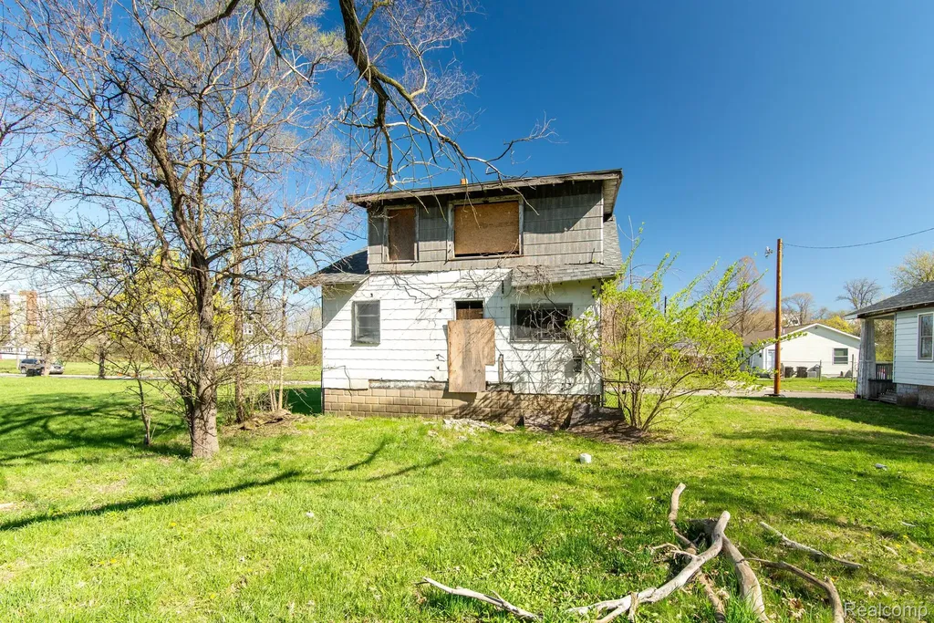 985 Fernhill Street Detroit City MI 48203