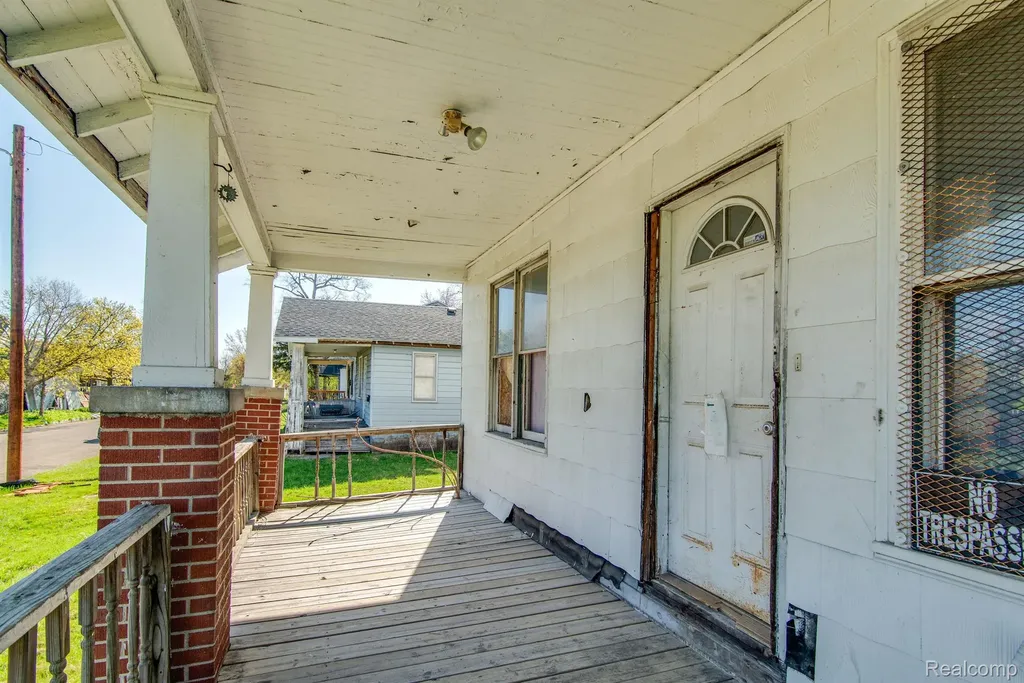 985 Fernhill Street Detroit City MI 48203