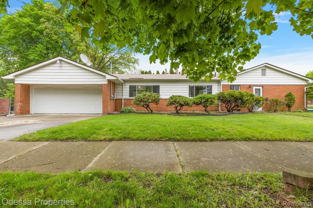 32038 Pembroke Street Livonia City MI 48152