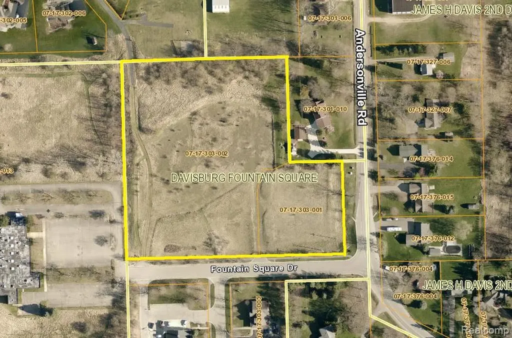 12800 Fountain Square Springfield Charter Township MI 48350