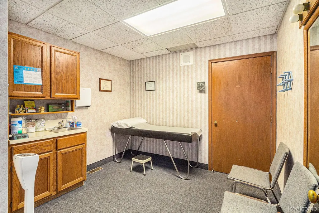 1127 Villa Linde Flint Charter Township MI 48532