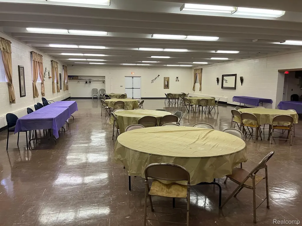 15727 Plymouth Road Detroit City MI 48227
