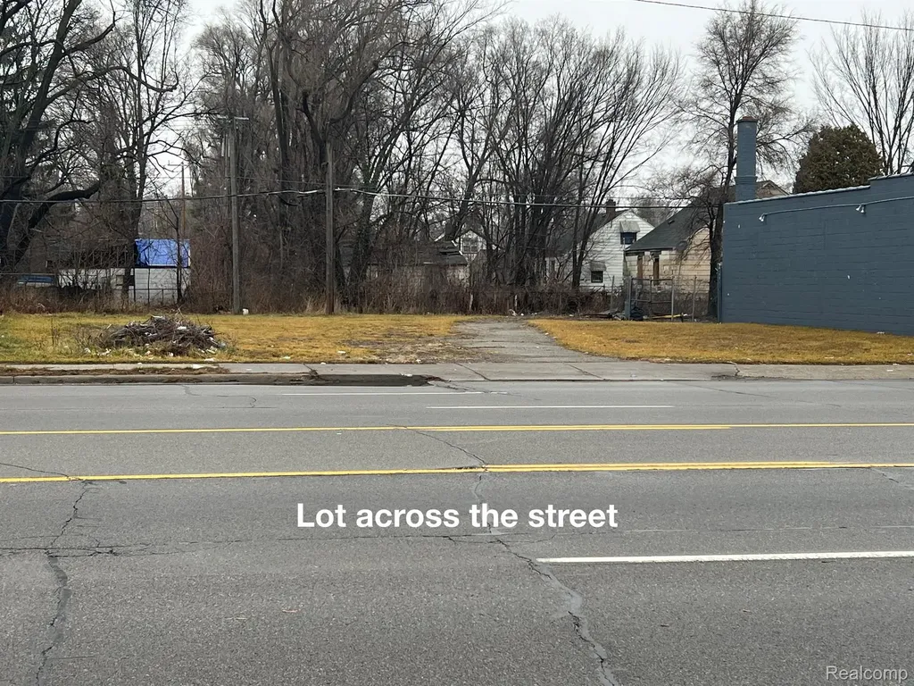 15727 Plymouth Road Detroit City MI 48227