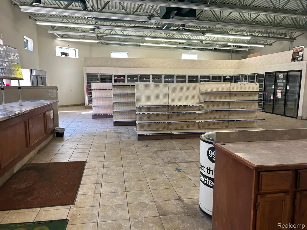 1372 E Lake Road Thetford Township MI 48420
