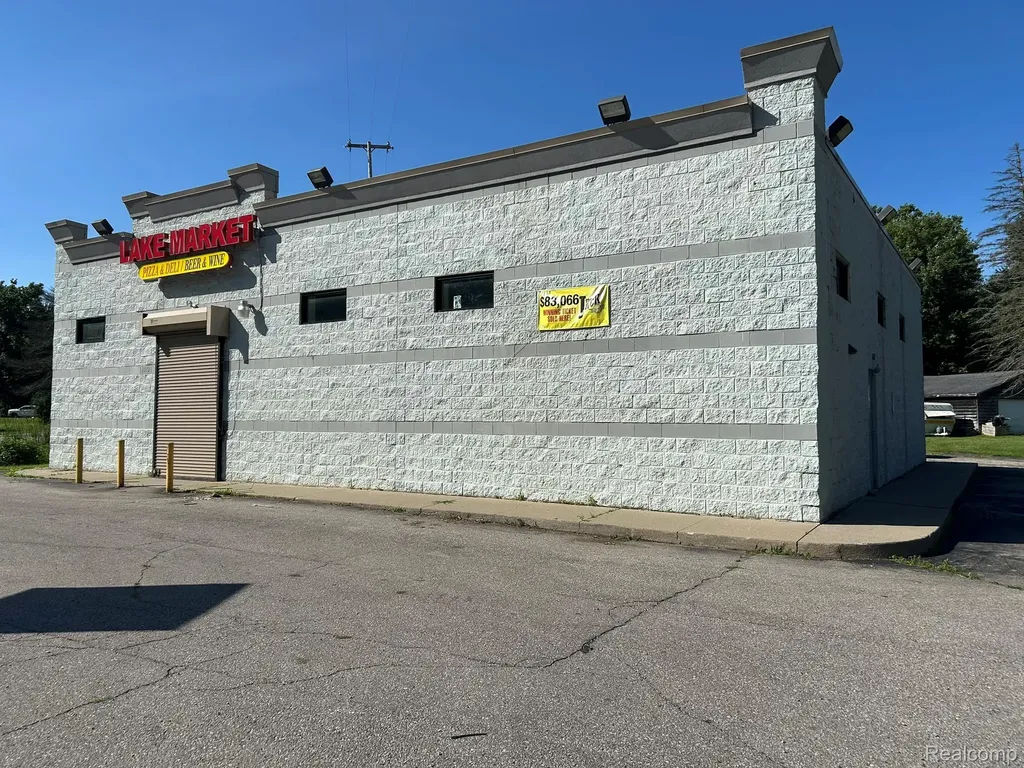 1372 E Lake Road Thetford Township MI 48420