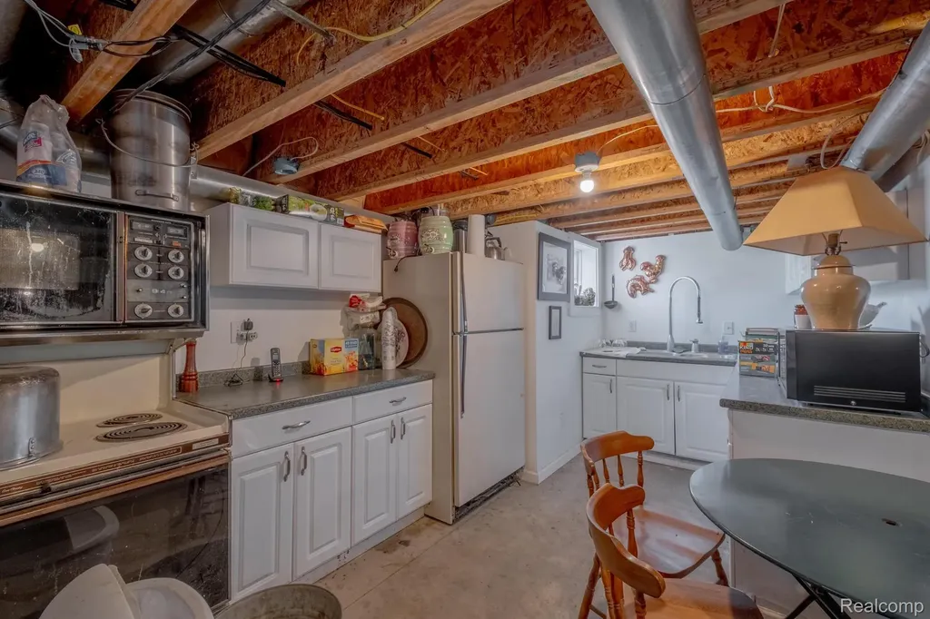 9225 Fenton Road Mundy Township MI 48439