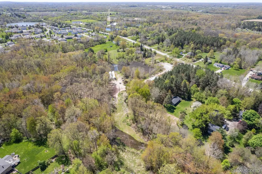 9225 Fenton Road Mundy Township MI 48439