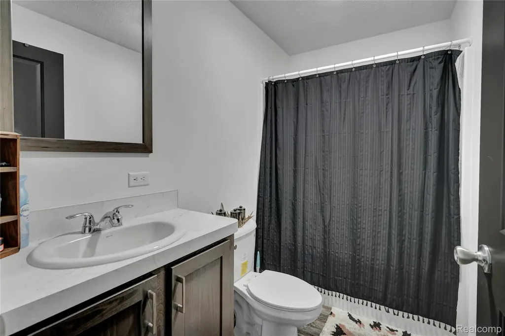 7376 Capac Road Capac Village MI 48097