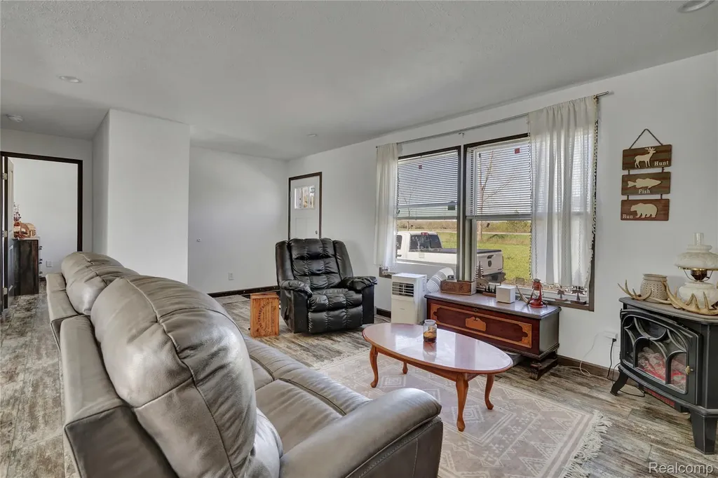 7376 Capac Road Capac Village MI 48097
