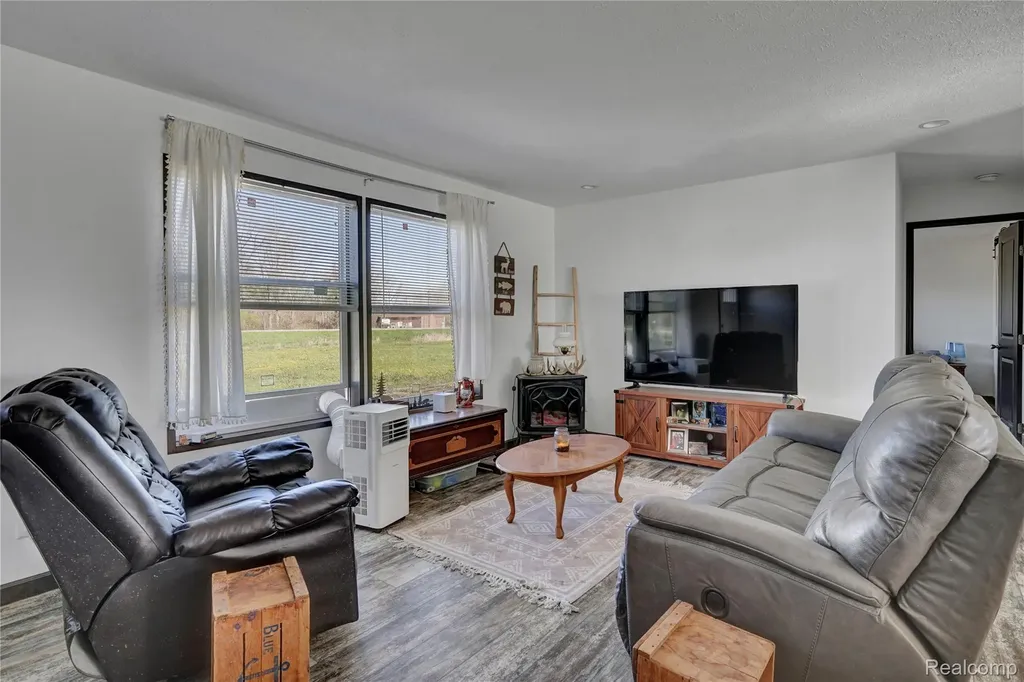 7376 Capac Road Capac Village MI 48097