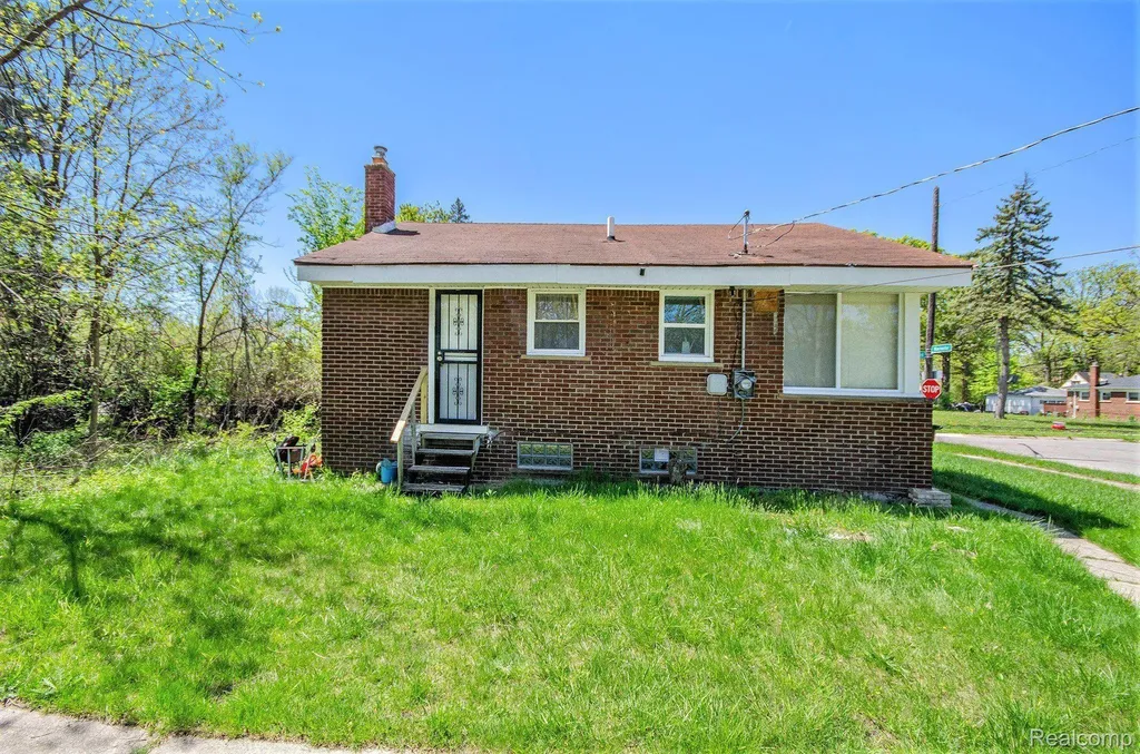 20322 Charleston Street Detroit City MI 48203